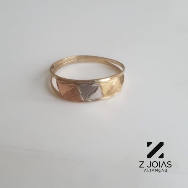 Anel em Ouro Amarelo Branco Rose Triangular 18k - Image 3